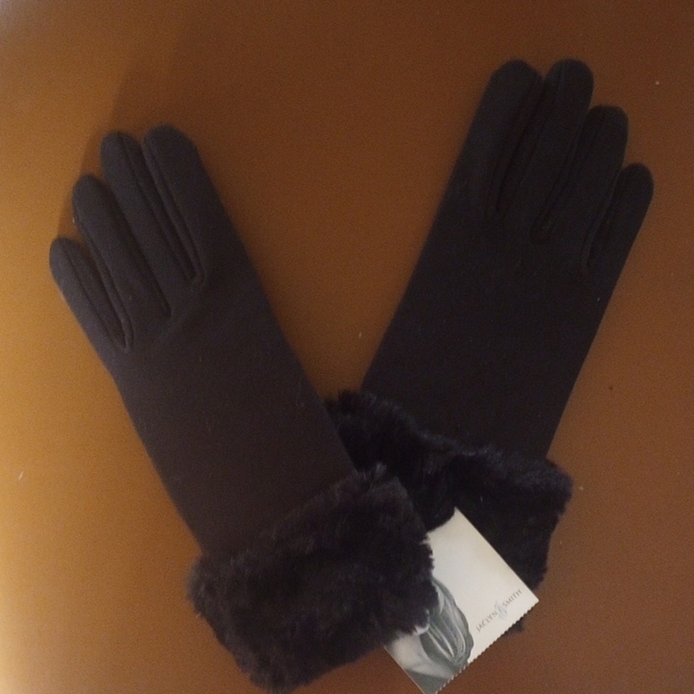NWT Jaclyn Smith Neutral Black Cold Weather Winter Gloves w/ Faux Fur Cuffs
